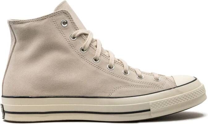 Beige on sale chuck taylors