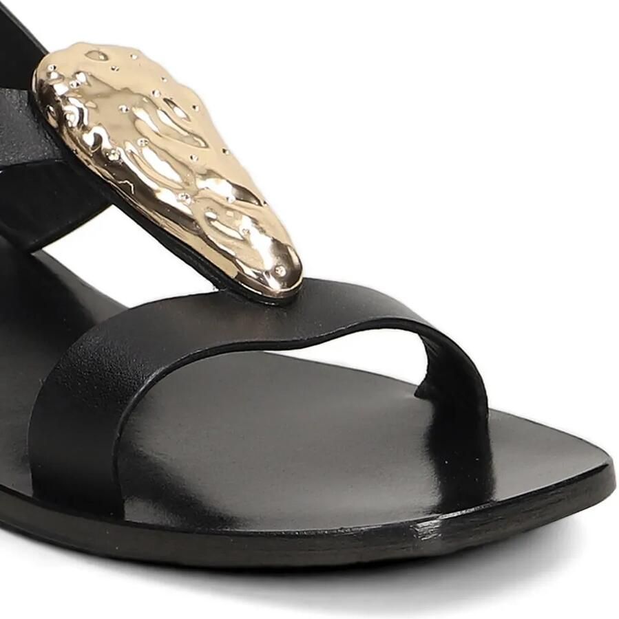 CORAL BLUE Slingback sandalen met gehamerd plakkaat Zwart - Foto 2