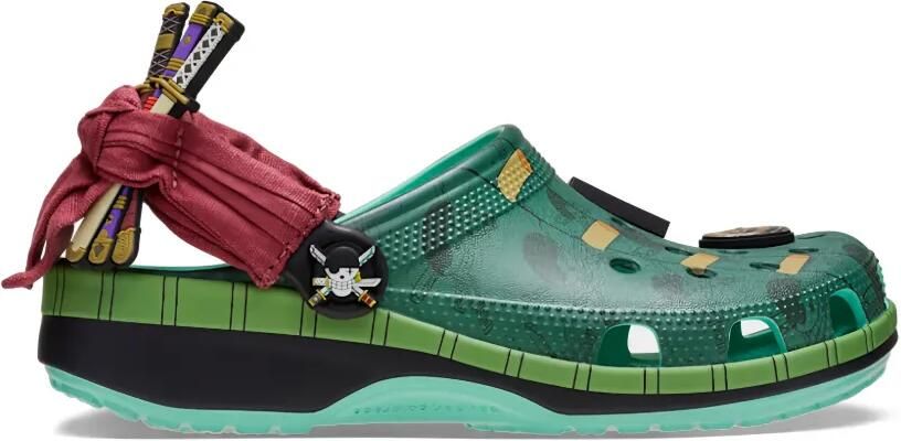 Crocs Classic "One Piece Rorona Zoro" sandalen Groen