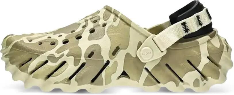 Crocs Echo slippers met camouflageprint Groen