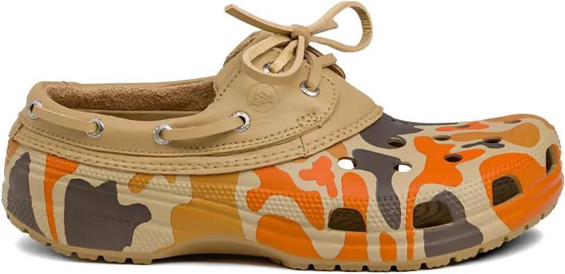 Crocs Klompen met camouflageprint en boot-effect Beige