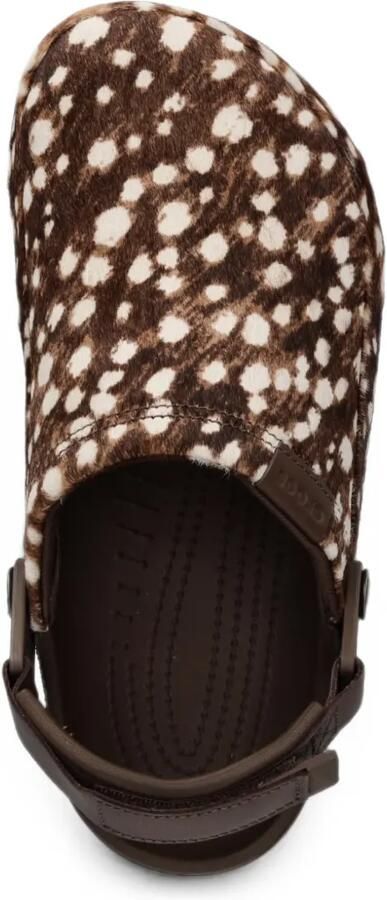 Crocs Slippers met hertenprint en klittenband Bruin