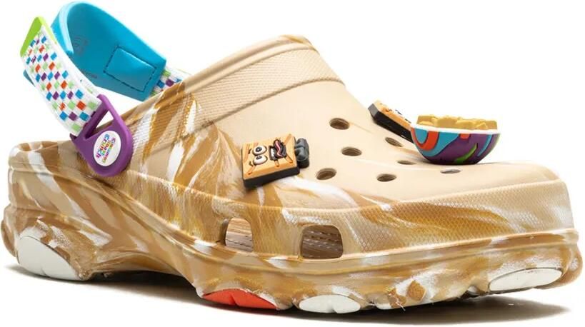 Crocs x Cinnamon Toast klassieke klompen Bruin - Foto 3