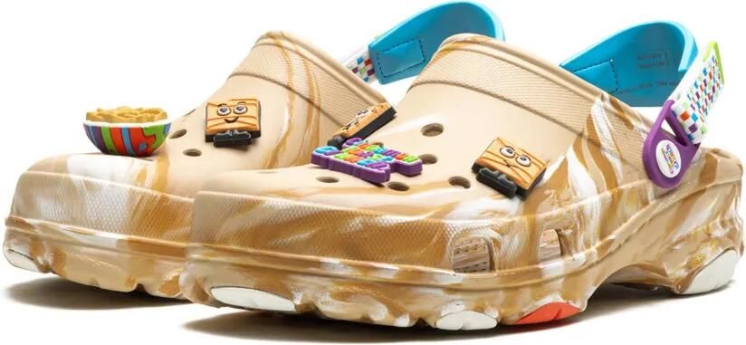 Crocs x Cinnamon Toast klassieke klompen Bruin - Foto 4