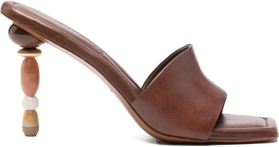 Cult Gaia Mahina 100 mm sandalen met bewerkte hak Bruin