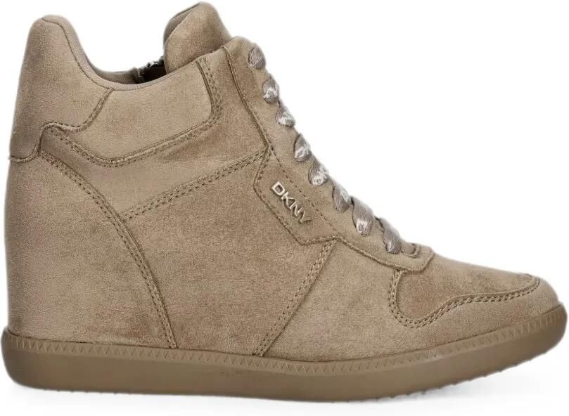 DKNY Sneakers met sleehak en logoprint Bruin