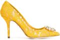 Dolce & Gabbana Rainbow Lace pumps met broche Geel - Geel