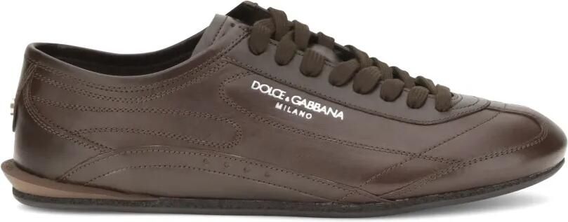 Dolce & Gabbana Sneakers met logoprint Bruin
