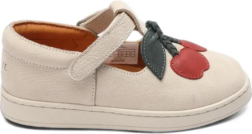Donsje Loafers met bandje en kersen-applicatie Beige