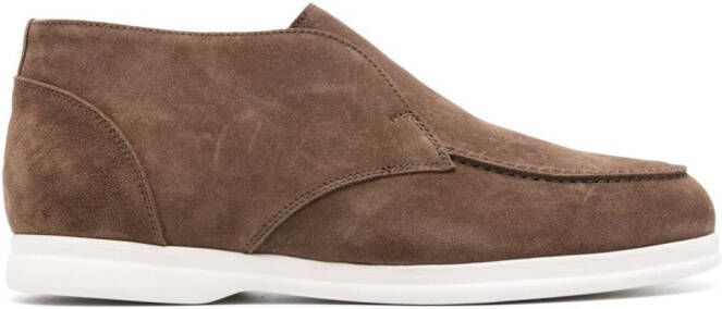 Doucal's Suède loafers met ronde neus Bruin