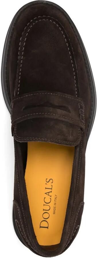 Doucal's Blake suède loafers met stiksel Bruin