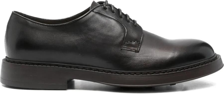 Doucal's Leren derby schoenen Bruin