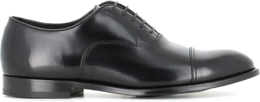 Doucal's Leren Oxford schoenen Zwart