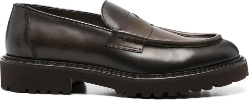 Doucal's Loafers met chunky zool Bruin