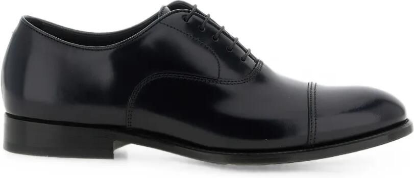 Doucal's Oxford schoenen met bewerkte neus Zwart
