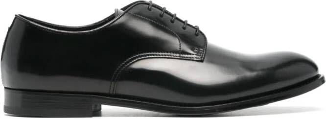 Doucal's Oxford schoenen van lakleer Zwart
