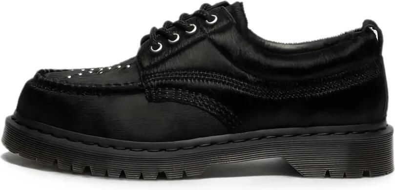 Dr. Martens Lowell loafers verfraaid met studs Zwart