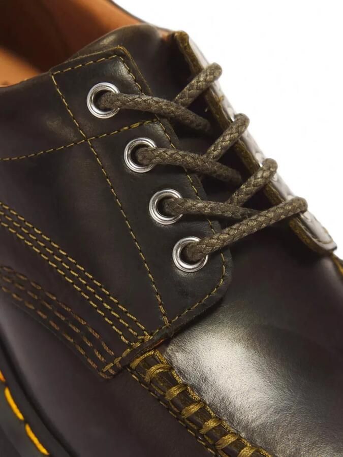 Dr. Martens Lowell schoenen met stikseldetail Bruin