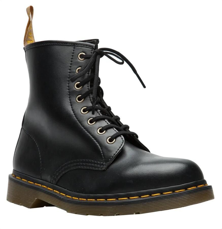 Dr. Martens Vegan 8 eye boot Zwart