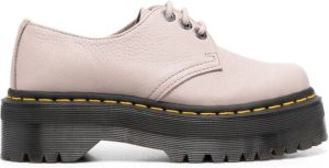 Dr. Martens Leren Derby schoenen Beige