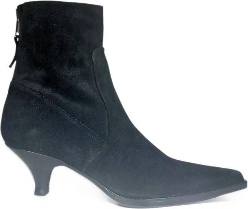 Elena Iachi Thais suede ankle boots Zwart