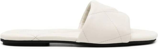 Emporio Armani Gewatteerde sandalen met adelaarpatroon Wit