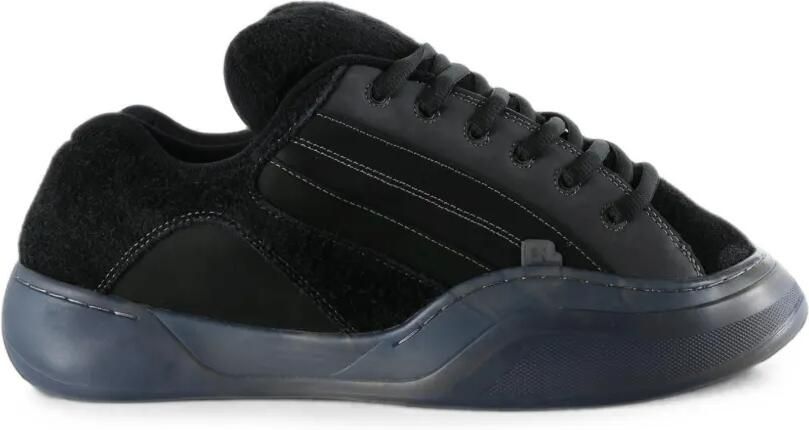 ERL Sneakers met grove zool en suède vlakken Zwart