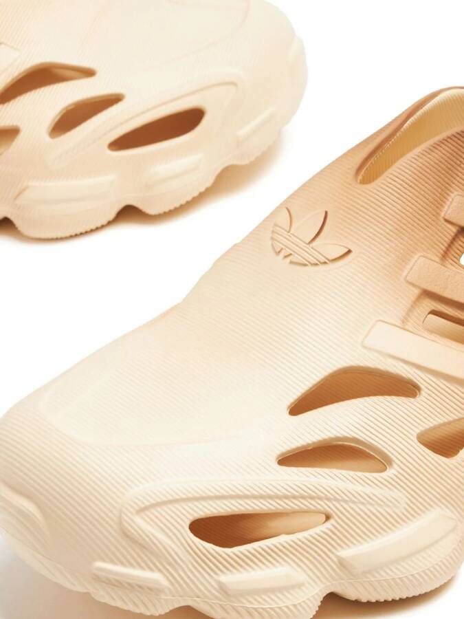 adidas AdiFOM Supernova sneakers Beige