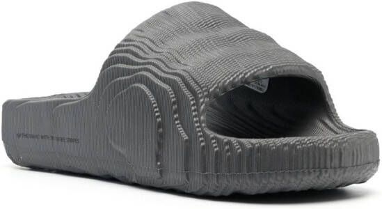 adidas Adilette slippers met textuur Grijs