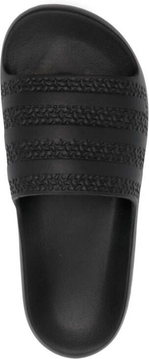 adidas Adilette Ayoon slippers met logo Zwart