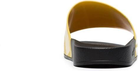 adidas adilette schaakbord slippers Geel