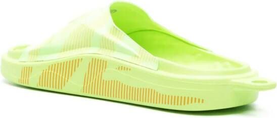 adidas by Stella McCartney Slippers met logoprint Groen