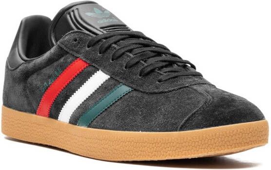 adidas Gazelle "Black Red Green" sneakers Zwart