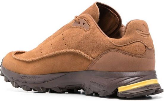 adidas Mocaturf Adventure low-top sneakers Bruin
