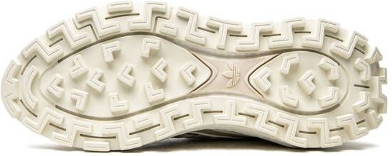 adidas Retropy P9 low-top sneakers Beige