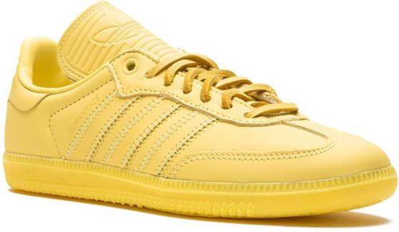 adidas "x Pharrell Samba Humanrace Yellow sneakers" Geel