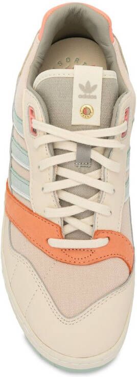 adidas Sneakers met colourblocking Bruin