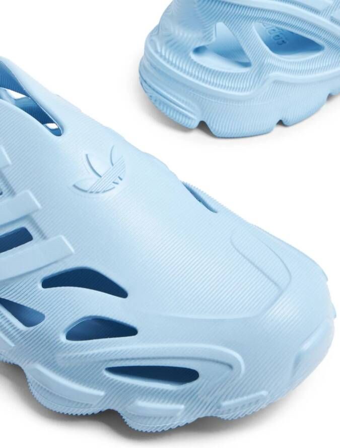 adidas Superniva Adifom geperforeerde slippers Blauw