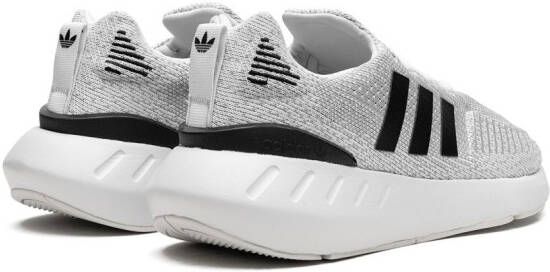 adidas Swift Run 22 X low-top sneakers Grijs