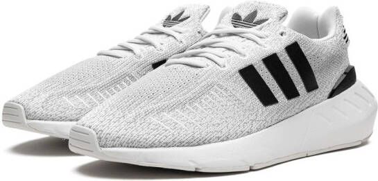 adidas Swift Run 22 X low-top sneakers Grijs