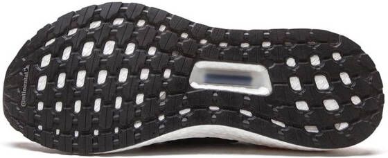 adidas UltraBoost 19 sneakers Zwart