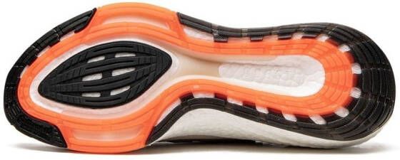 adidas Ultraboost 22 low-top sneakers Beige