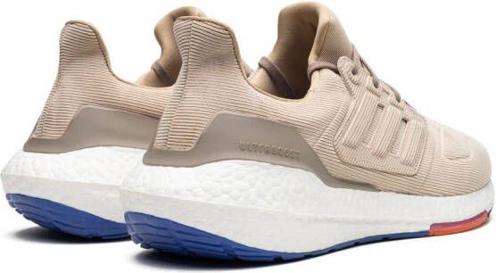 adidas Ultraboost 22 low-top sneakers Beige