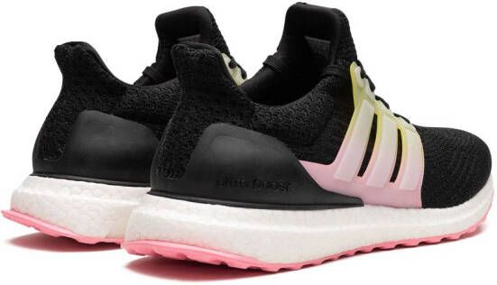 adidas Ultraboost DNA 5.0 low-top sneakers Zwart