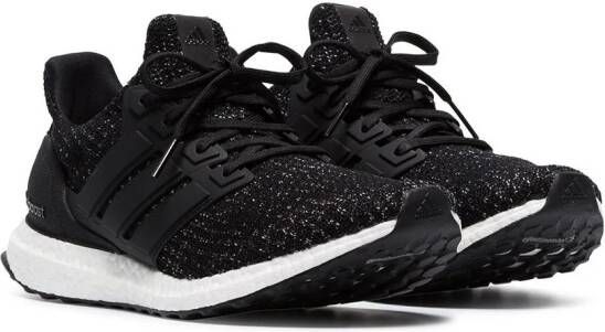 adidas Ultraboost low-top sneakers in zwart wit