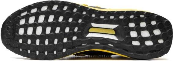 adidas x Lego Ultraboost DNA "Core Black Yellow Core Black" sneakers Zwart