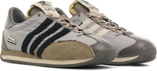 adidas x SFTM Country OG sneakers Grijs