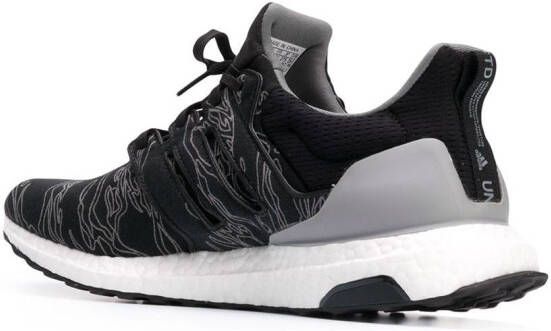 adidas x Undefeated Ultraboost "Utility Black Camo" sneakers Zwart