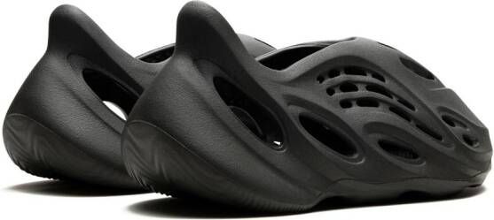 adidas Yeezy Foam Runner 'MX Carbon' Zwart
