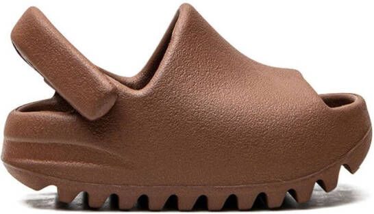 Adidas Yeezy Kids YEEZY Slide 'Flax' sandalen Bruin